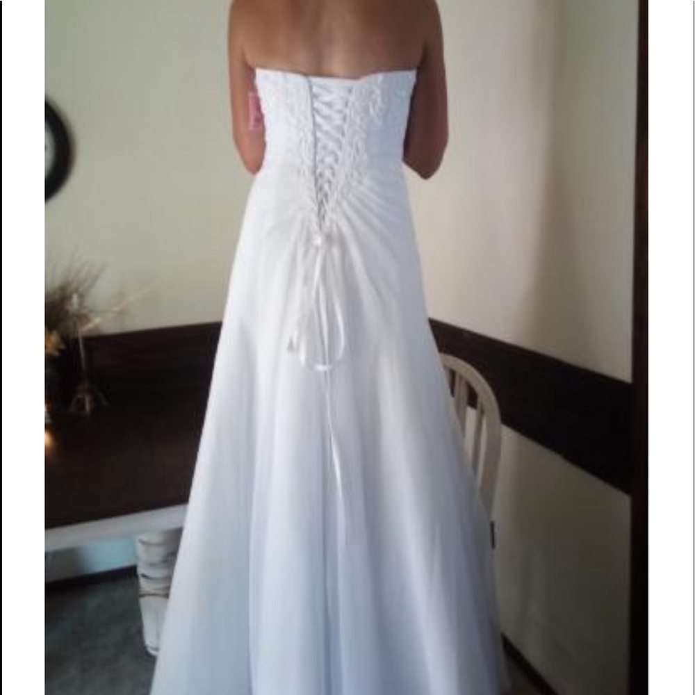Wedding dress